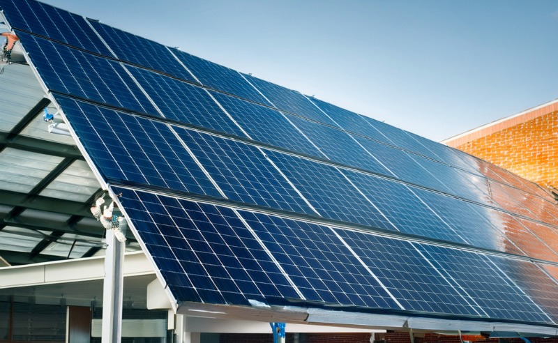 instalar una placa solar sin certificado